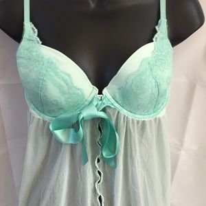 Gilligan & O'Malley green nightie top large